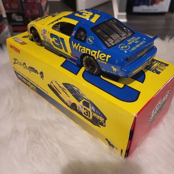 Nascar Diecast - Picture 3 of 4